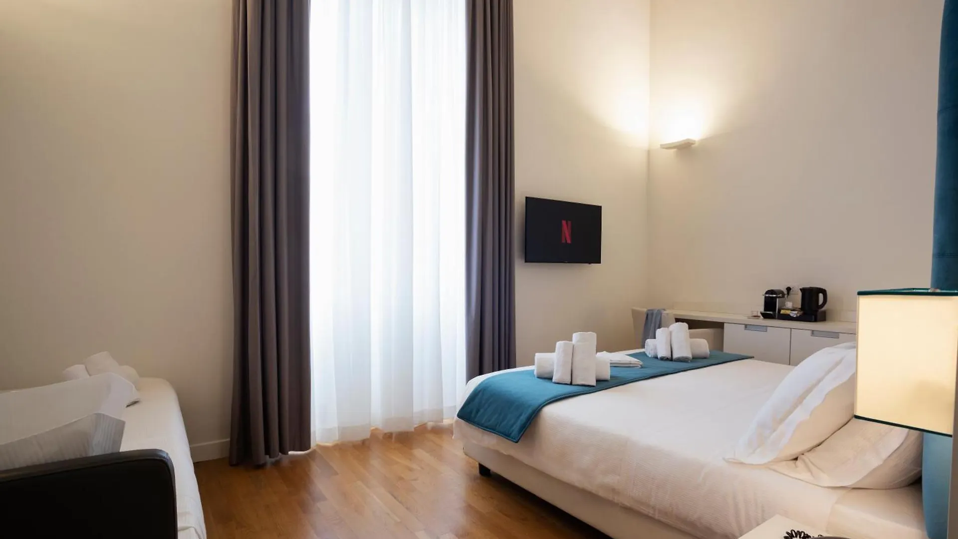Bed & Breakfast History Suite Essence Rome Italy