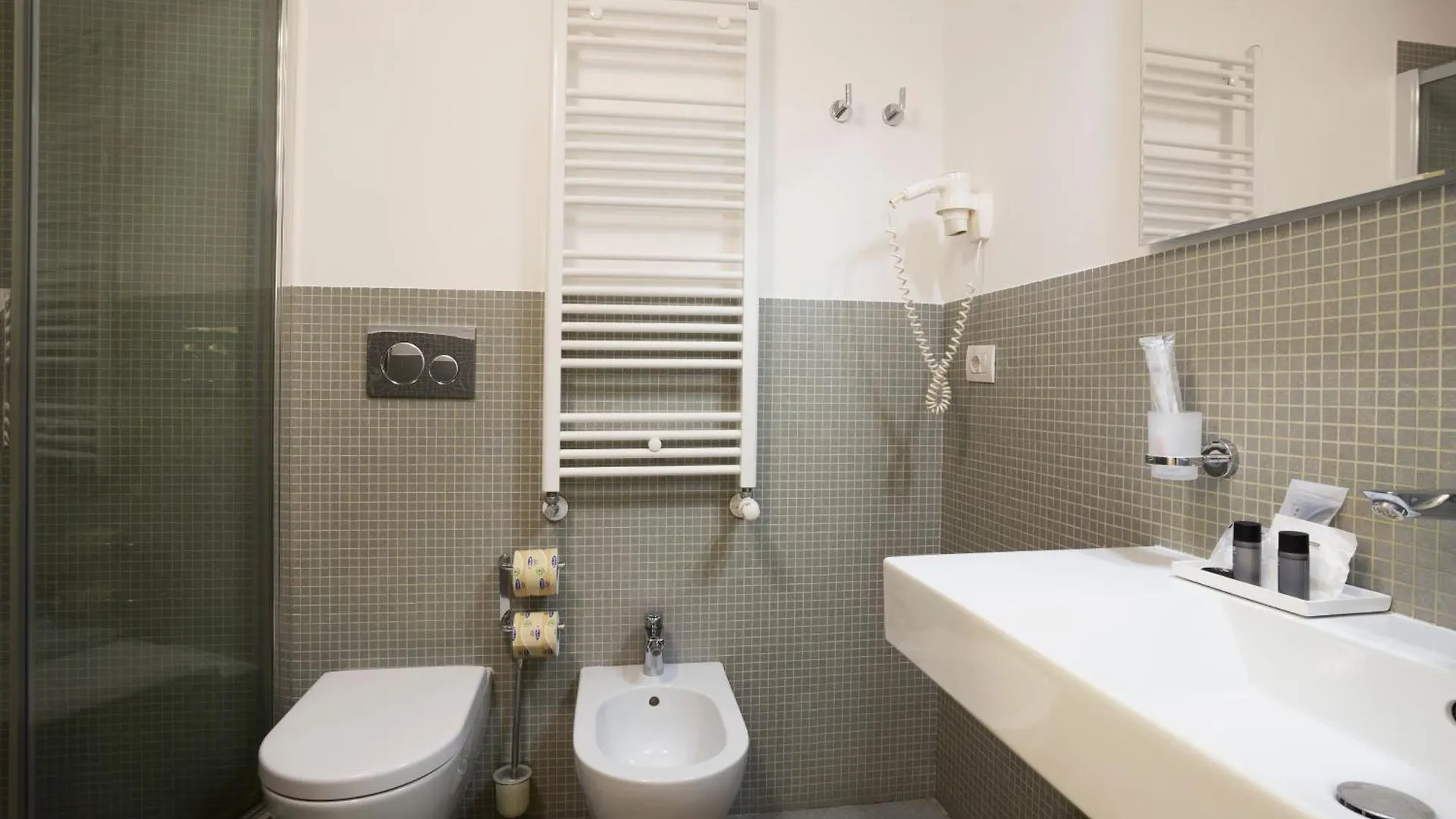 History Suite Essence Rome Italy