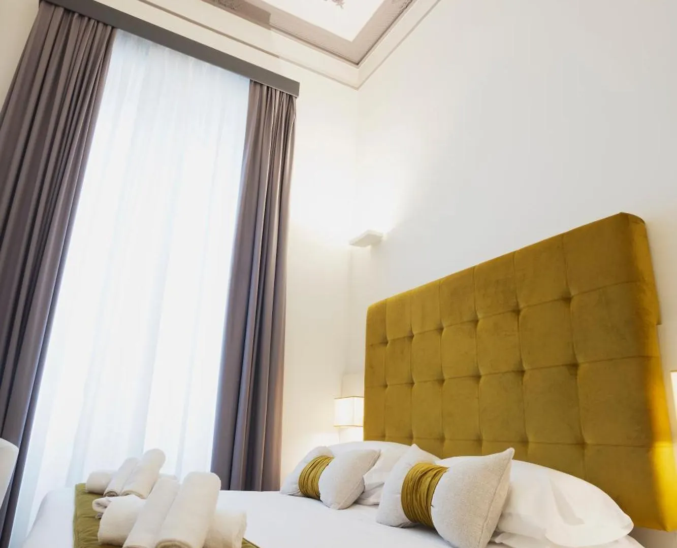 History Suite Essence Rome 0*,  Italy
